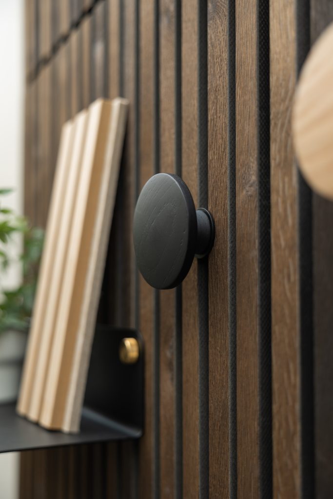 Image 4 of 7 in Create | Hangers gallery