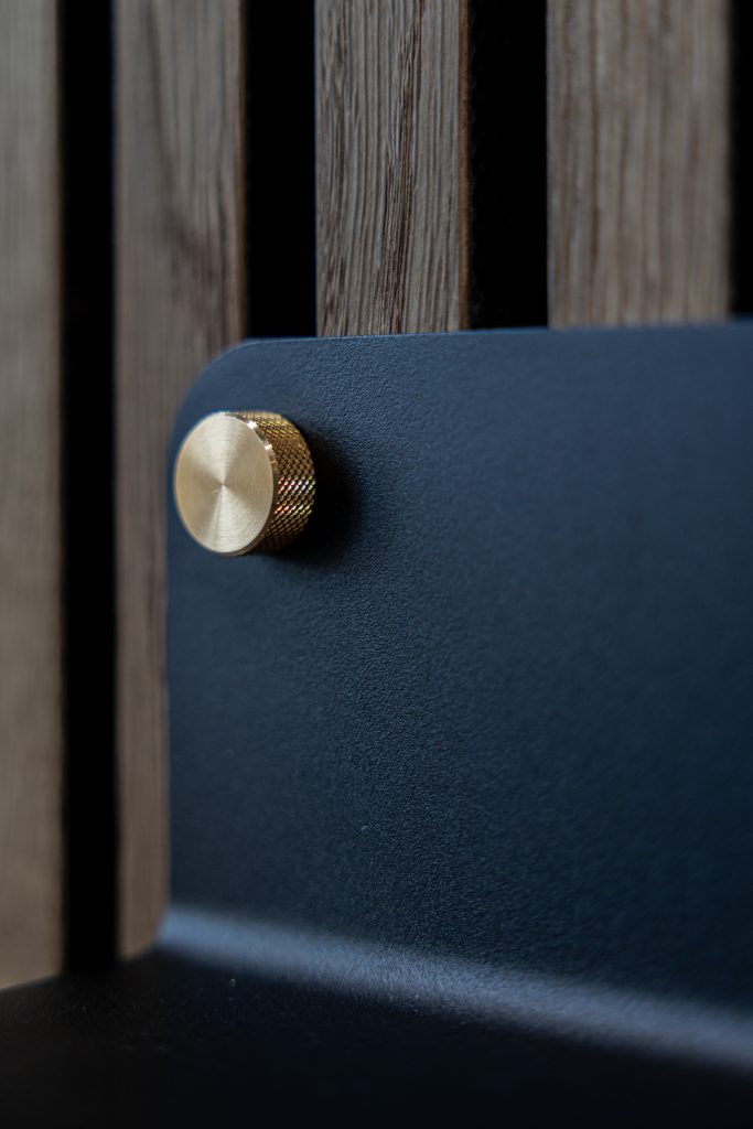 Image 4 of 6 in Create | Narrow Shelves gallery