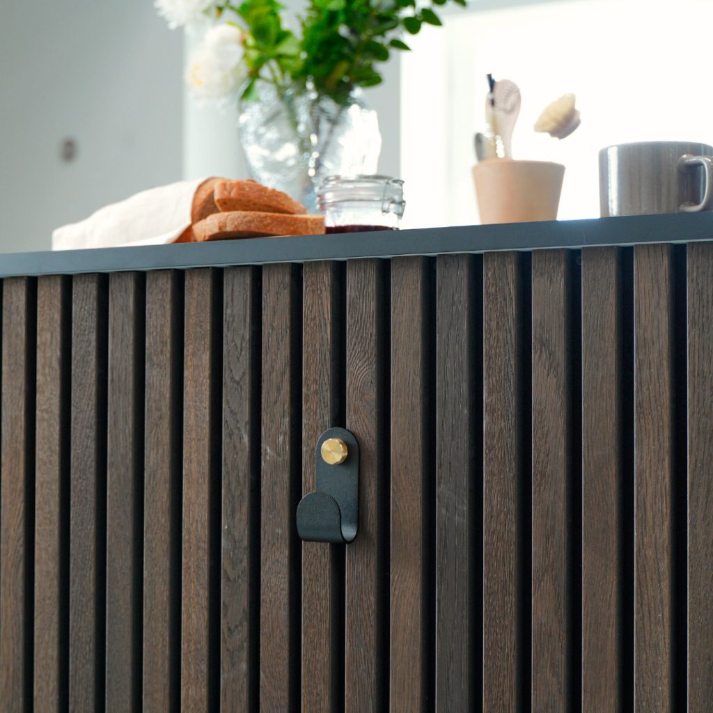 Image 5 of 7 in Norr Single Hanger gallery