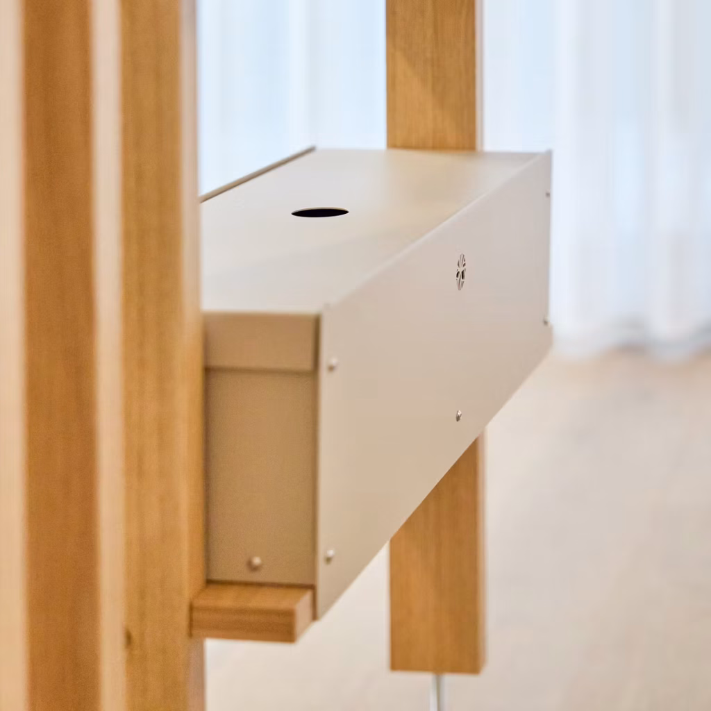 Image 4 of 9 in EMBRACE | Nell Metal Box gallery