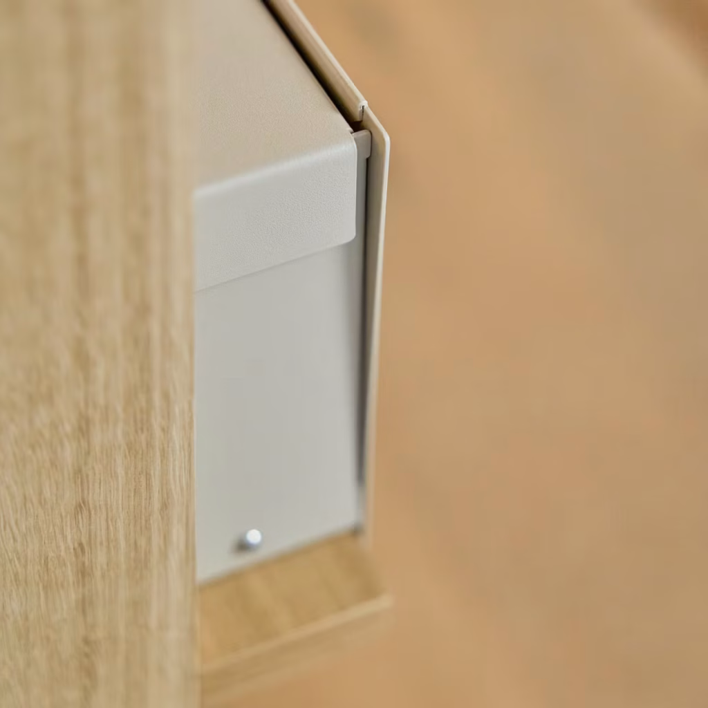 Image 6 of 9 in EMBRACE | Nell Metal Box gallery